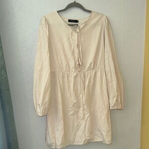 Women’s Long sleeve off white dress